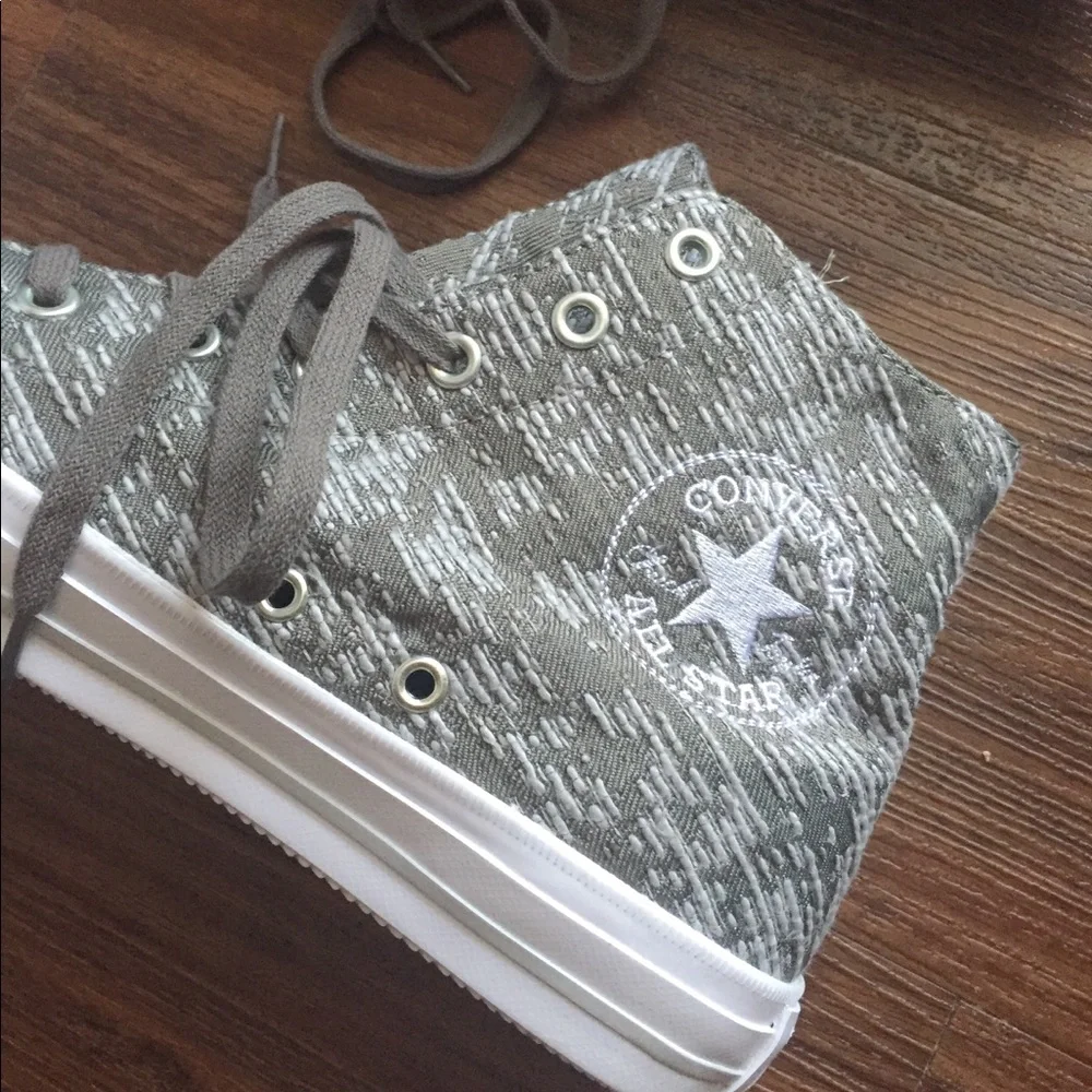 NEW CONVERSE Gray High Top Textured Sneakers Shoes 7 Womens - Picture 3 of 7